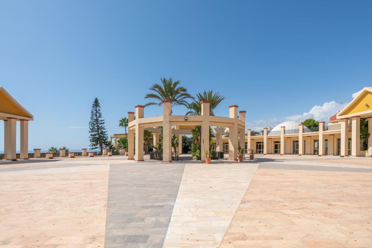 Soek La Romana Seafront Marbellac Extérieur photo